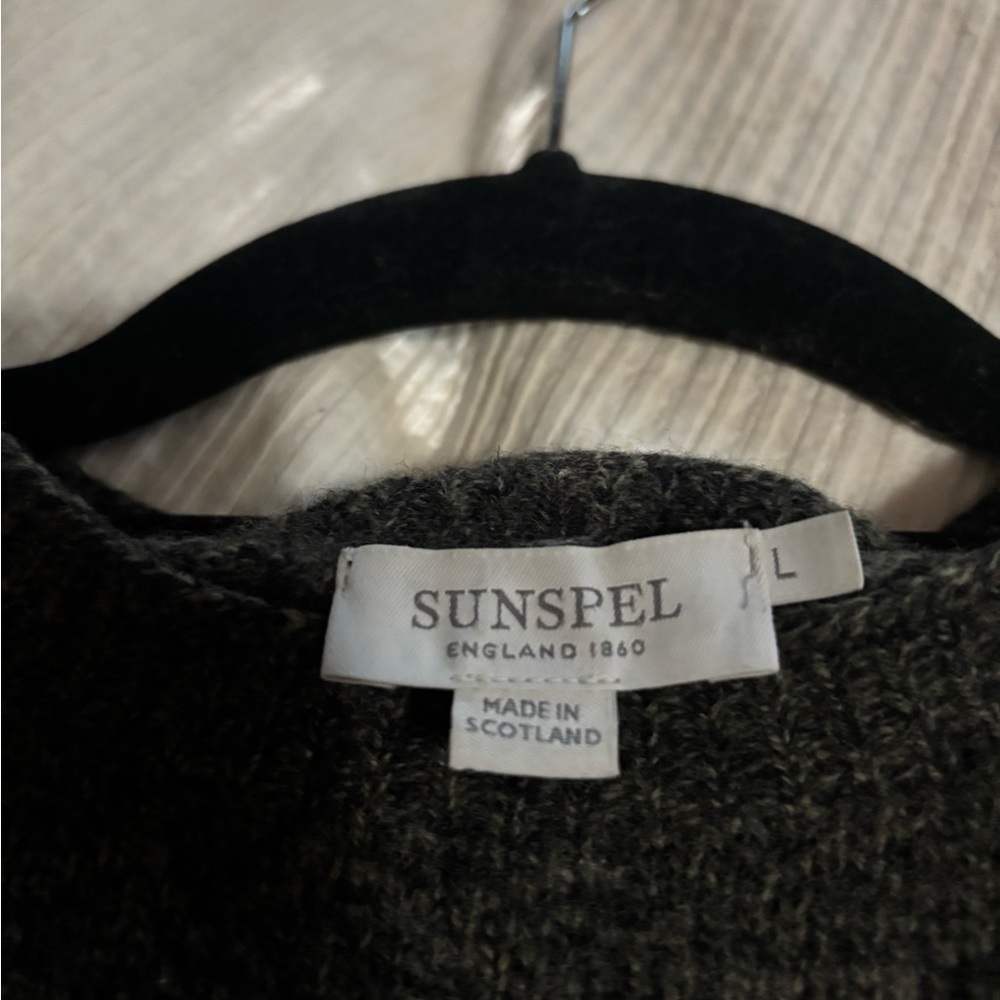 Sunspel Women's Crew Neck Sweater in Beige
